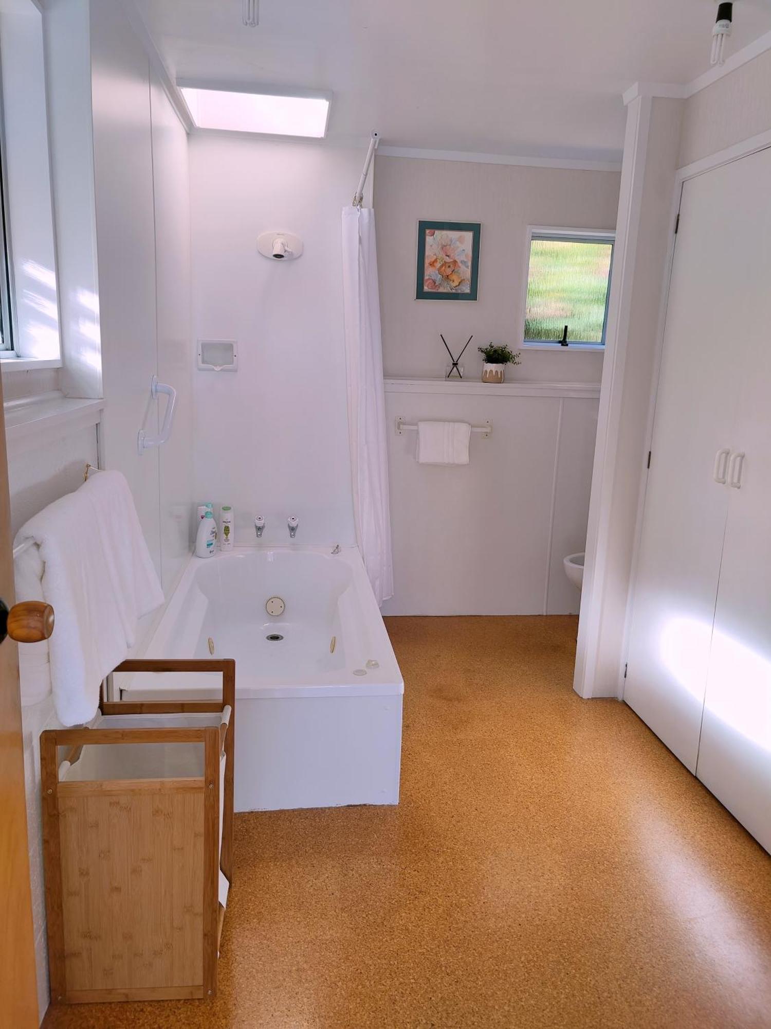 Delight In Birch-Lake View Holiday Home Lago Lago Taupo Exterior foto