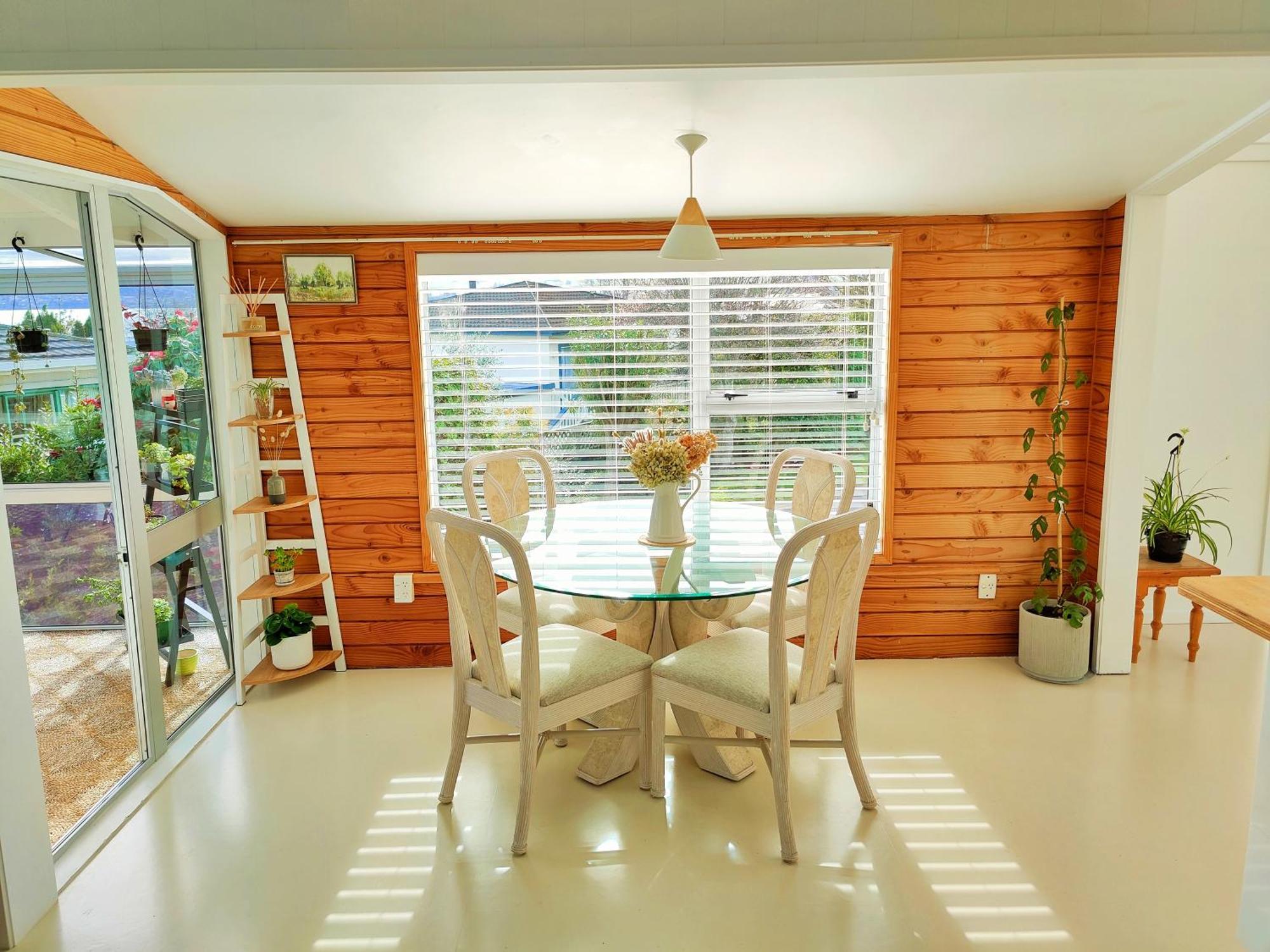 Delight In Birch-Lake View Holiday Home Lago Lago Taupo Exterior foto