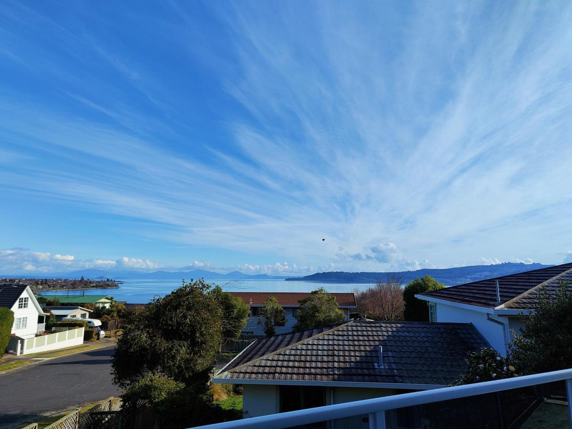Delight In Birch-Lake View Holiday Home Lago Lago Taupo Exterior foto